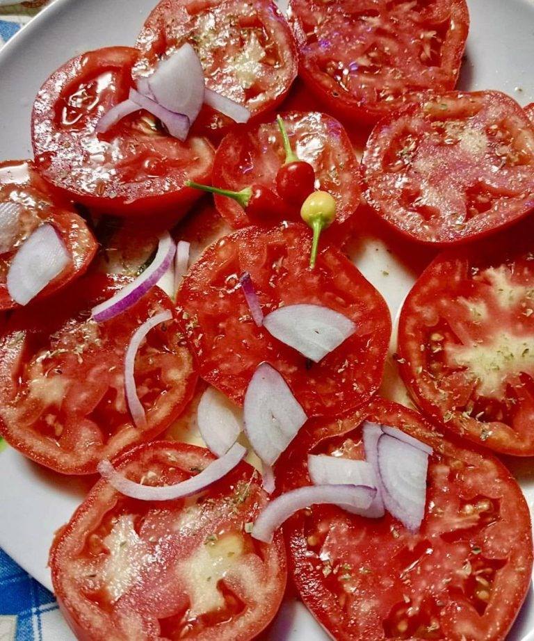 Tomato consumption can produce this effect on the body, according to some studies