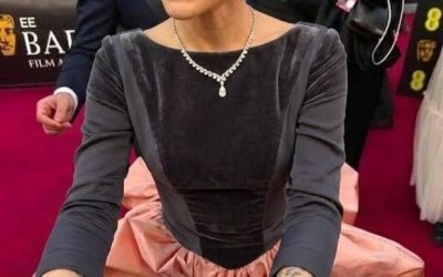 Breaking: Ariana Grande Confirms She Has Tested Positive for…See more