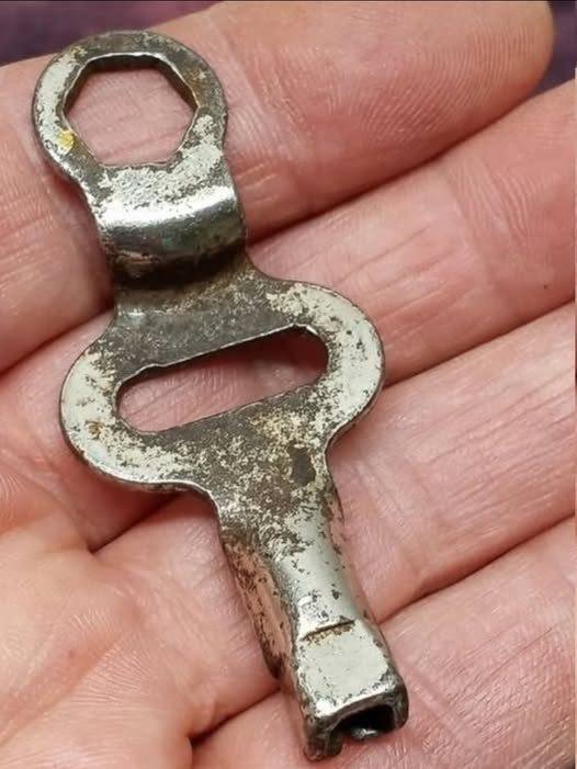 My husband found this in his grandparents’ house. It looks like keys but doesn’t open any door in the house, and it’s quite old. What could it be?