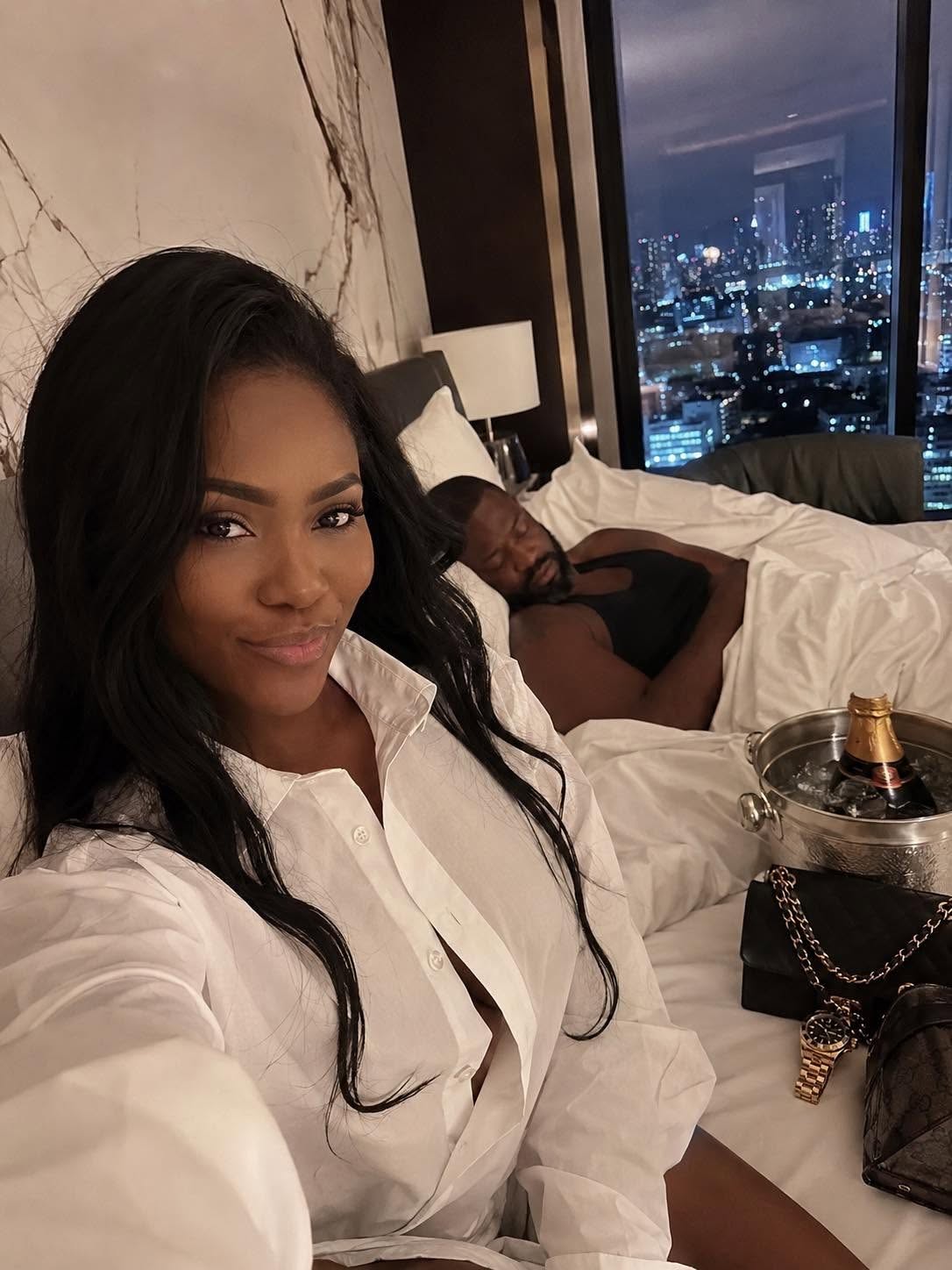 At 3:00 AM my husband’s mistress sent me a photo to destroy me, but I forwarded it to the whole Board of Directors of his company