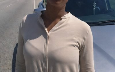 Sunday drive turned into a nightmare: a Florida sheriff pulled over a Black woman in a Mercedes, demanded to know “whose car” it was, then searched her and tried to cuff her over a fake “𝐦𝐚𝐫𝐢𝐣𝐮𝐚𝐧𝐚 𝐬𝐦𝐞𝐥𝐥.” Only a few days later, he found himself facing a  million lawsuit | HO