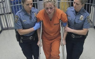 The Millionaire Family Who Pretended to Be Poor and Sent Their Own Daughter to Prison arrow_forward_iosRead More