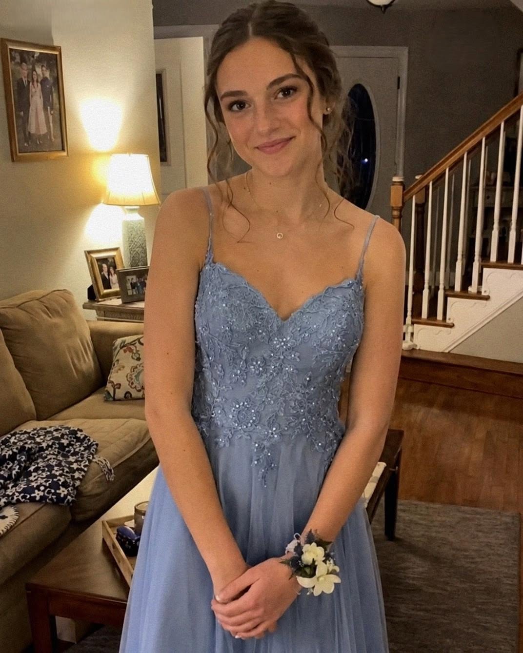 I Caught My 17-Year-Old Sneaking Back in at 4 AM After Prom – What Fell Out of Her Purse Broke My Heart