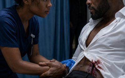 A Night-Shift Nurse Saved a Bleeding Stranger in the ER—At Sunrise, a Black SUV Followed Her Home With a Message That Changed Everything