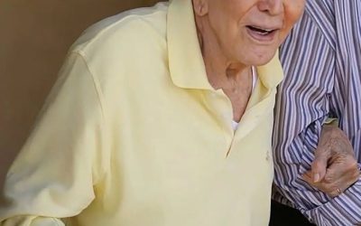 Do you recognize him? This Hollywood icon lived a long and remarkable life.