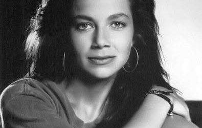 Everyone wanted to date her in the 80s, try not to cry when you see her today 😥Details in a comment below!👇