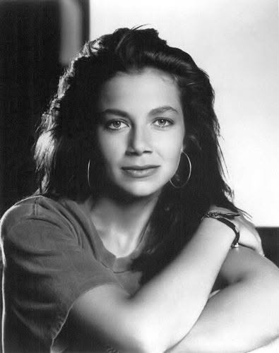 Everyone wanted to date her in the 80s, try not to cry when you see her today 😥Details in a comment below!👇