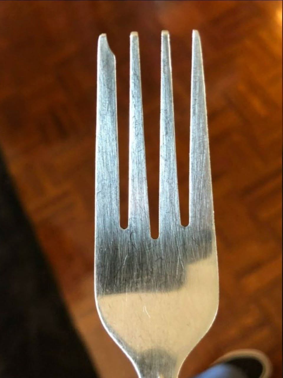Mystery Solved: The Real Reason Your Fork Has a ‘Chipped’ Prong! – Meet the Cutting Fork