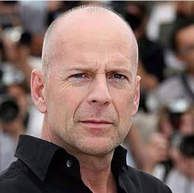 Bruce Willis can no longer speak, as his dementia is progressing at an alarming rate. 😨😩 His fans’ hearts broke upon seeing him today. 💔😞 His wife, Emma Heming, sadly shared the latest news about his health, leaving the world with no choice but to offer prayers for this cinematic legend. 🙏😧 It’s impossible to hold back tears upon seeing the photos in the comments. 👇