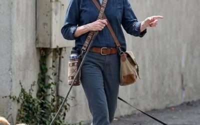 It’s hard to believe but every guy had a crush on this lady in the 70s. SHE WAS THE MOST BEAUTIFUL GIRL IN THE WHOLE USA! But today she looks UNRECOGNIZABLE, as you can see. 😟 Do you know who is it? Well you will know immediately once you see her young. Check the comments 👇