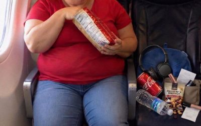 A Rude Woman Took the Window Seat I’d Paid for My 6-Year-Old Daughter With Autism – So the Pilot Taught Her a Lesson She’d Never Forget