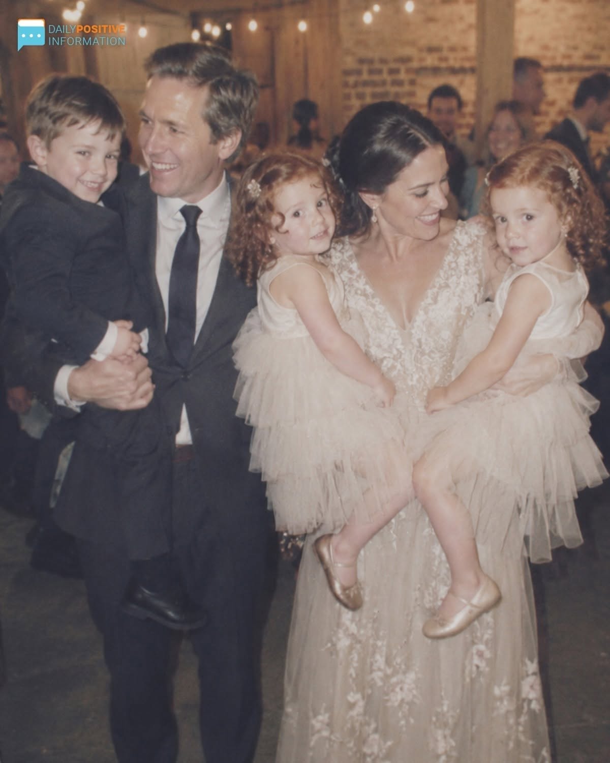 Off The Record She Overheard Her Fiancé Planning To Steal Her House And Call Her Kids ‘Freaks.’ Her Wedding Day Response Was Perfect
