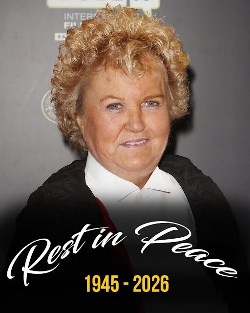 We re sad to announce the passing of one of Hollywood’s great character actors, and a face we’ve all seen every Christmas since 1992. She was an iconic figure on the big screen and a tremendous talent along with it 😭😭 Rest in peace… 💔🕊👇 Voir moins