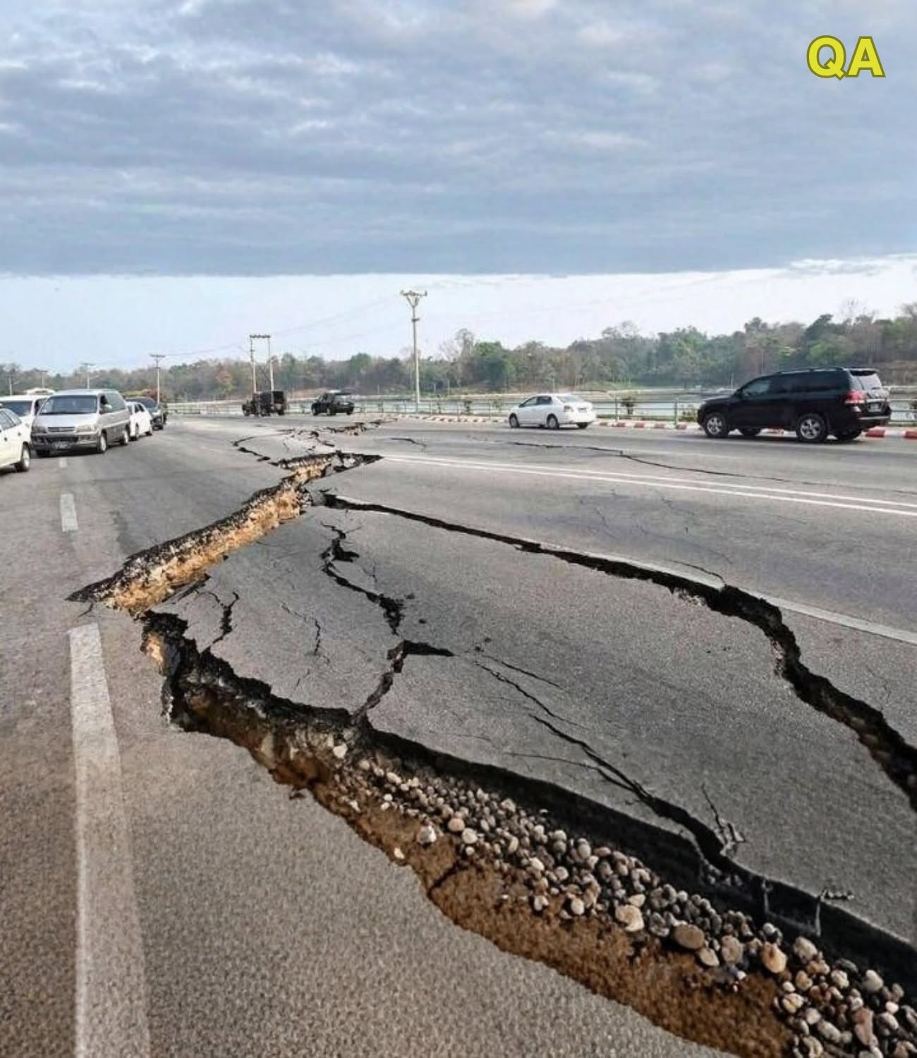 F. Powerful earthquake strikes San Diego – Locals recount scenes of utter chaos