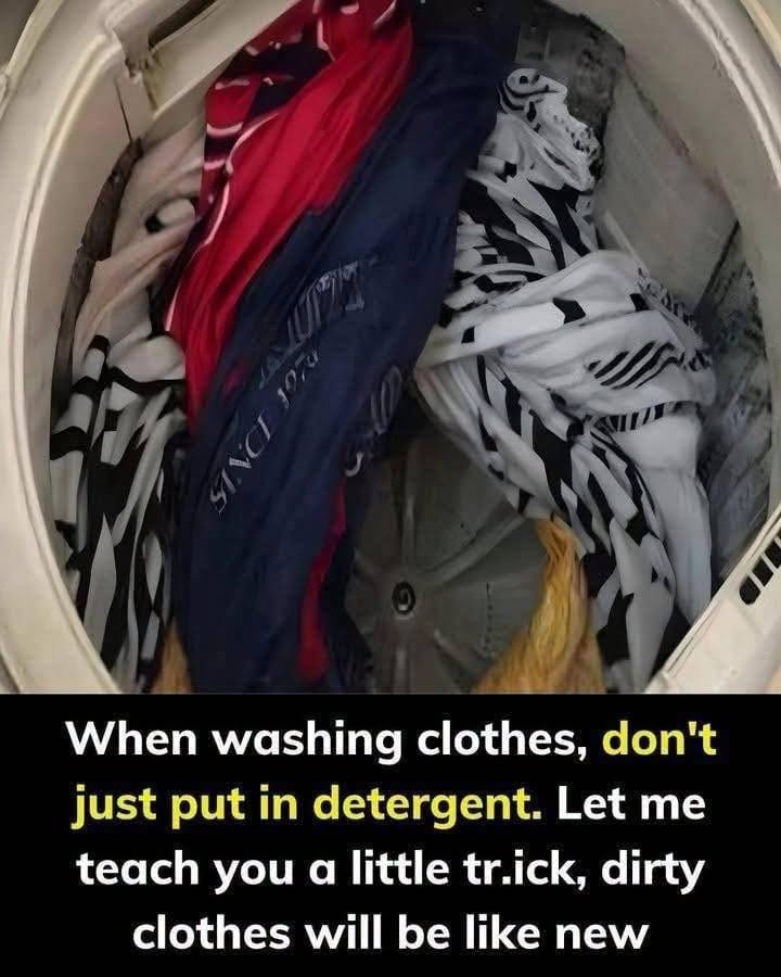 When washing clothes, don’t just put in detergent! Do this little trick, dirty clothes will be like new! Check the 1st comment👇