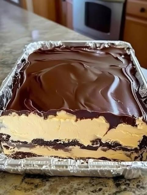 No-Bake Chocolate Eclair Cake: The Retro Dessert Recipe in First (c.o.m.m.e.n.t ).