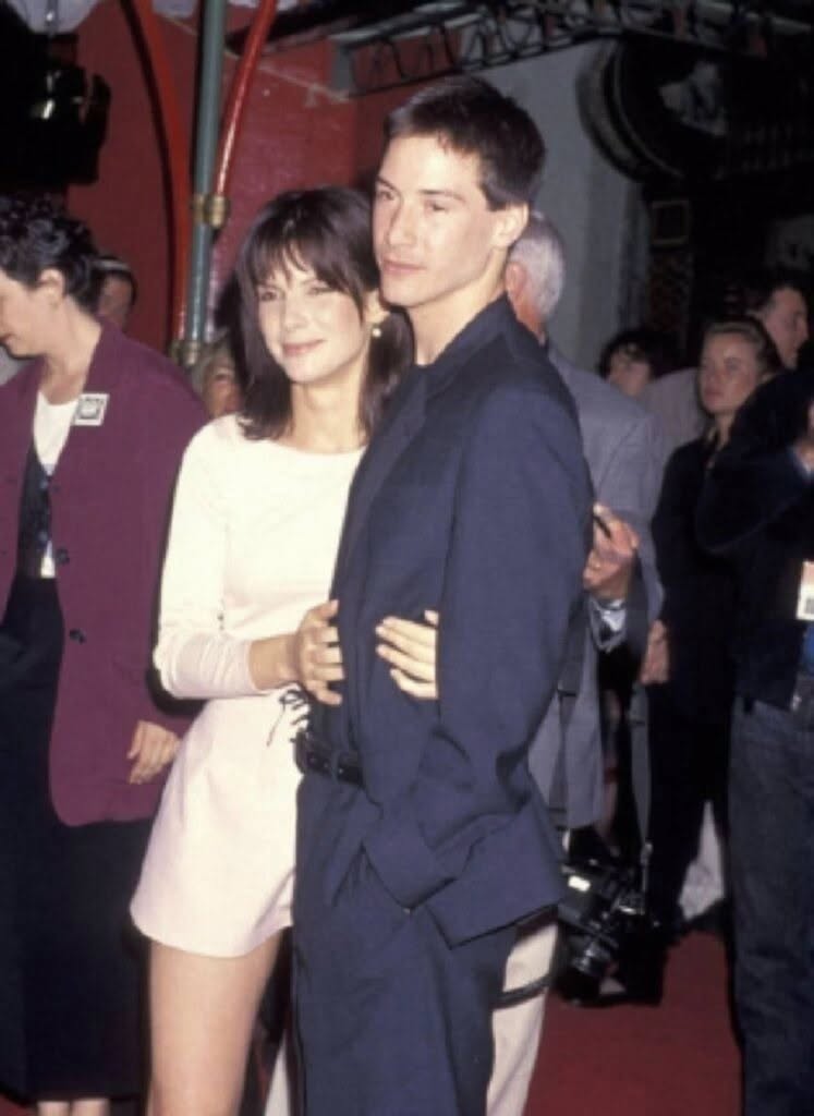 Sandra Bullock’s son is all grown up and he might look familiar to you… Check the comments 👇