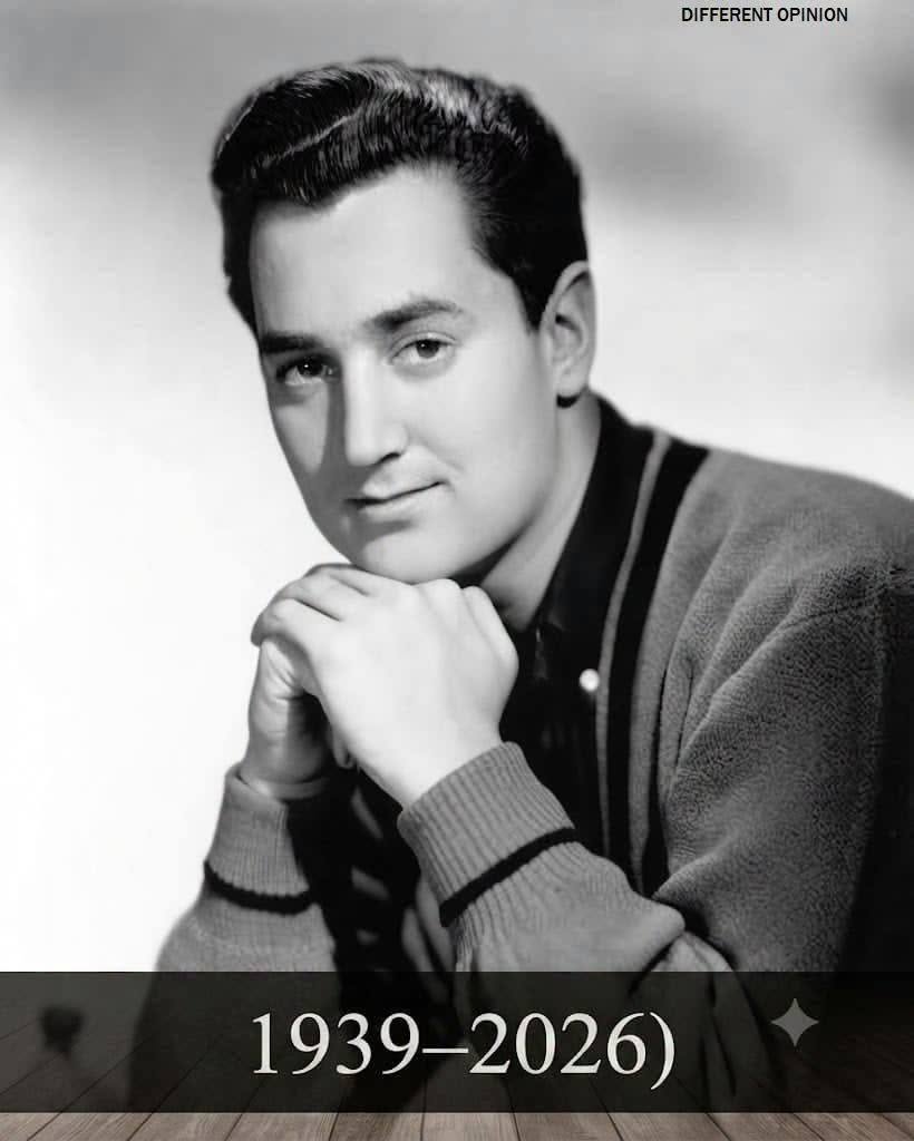 A legendary voice has gone silent… ..🎹💔Fans are sharing their favorite memories and classic hits in the comments — what song do you remember most? 👇 Voir moins