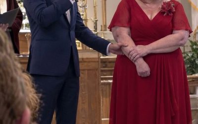 My Daughter Asked Me Not to Come to Her Wedding Because I’d ‘Embarrass’ Her – What the Groom Did at the Altar Left 200 Guests Frozen
