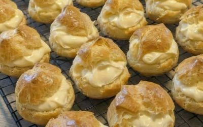 Famous Cream Puffs with Celebrated Filling
