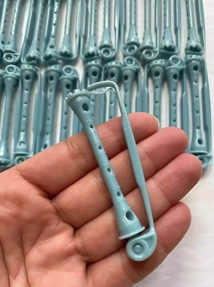 Strange Objects Found in Grandma’s Drawer Reveal a Forgotten Beauty Secret