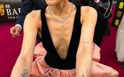 Ariana Grande’s Terrifying Health Battle: The Secret 48-Hour Struggle That Silenced Her Voice