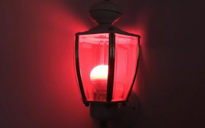 The Secret Meaning Behind a Red Porch Light ((And Why It’s the Most Beautiful Neighborhood Trend))