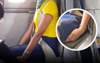 The Terrifying Truth Behind What Flight Attendants Do With Their Hands During Takeoff